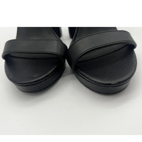 FOREVER 21 size 7 Black vegan Leather Sandal Shoes Chunky High heel block Heels - Picture 9 of 9